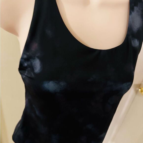 Old Navy Fitted Black and Gray Tank Top - Picture 7 of 11